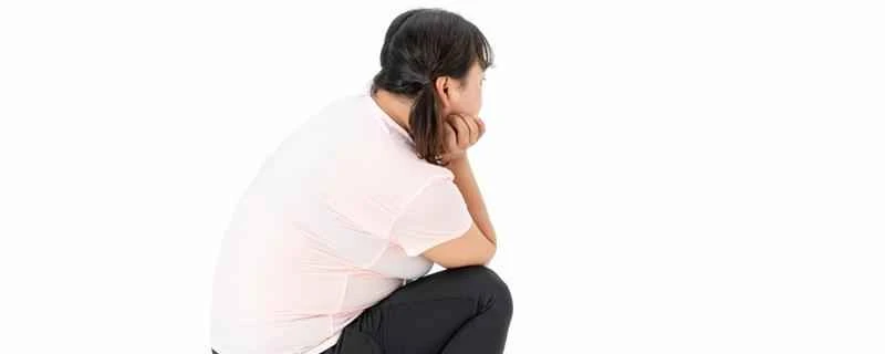 過剰な湿気とむくみに悩む人が、最も早く体重を減らす方法は何ですか?肥満の人は皆、湿気に弱いのでしょうか?