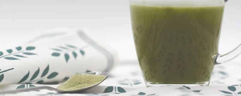 消化器系を整えるために、1日に何回大麦若葉ジュースを飲むべきですか？大麦若葉ジュースは消化器系を整える効果がありますか？