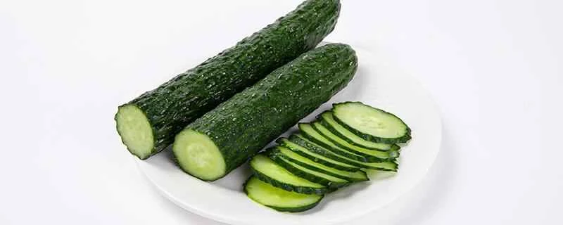 キュウリの酢漬けサラダは減量に効果がありますか？減量のために、1日にどれくらいの量のキュウリの酢漬けサラダを食べるべきですか？