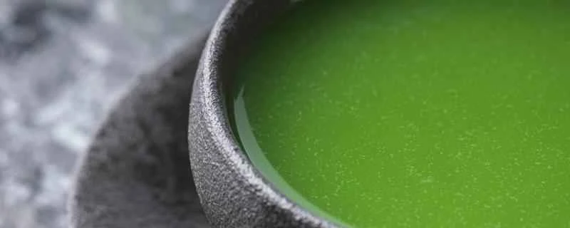 大麦若葉ジュースをそのまま飲んでも大丈夫ですか？大麦若葉ジュースを飲んで便秘になった場合、飲み続けてもいいですか？