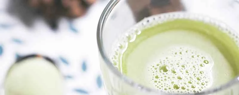 ダイエットのために大麦若葉ジュースを飲むのは食前と食後どちらが良いですか？空腹時に大麦若葉ジュースを飲んでも痩せられますか？